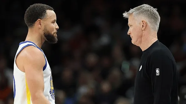 科尔：不会骗自己和雷霆一个级别，但到季后赛一切皆有可能