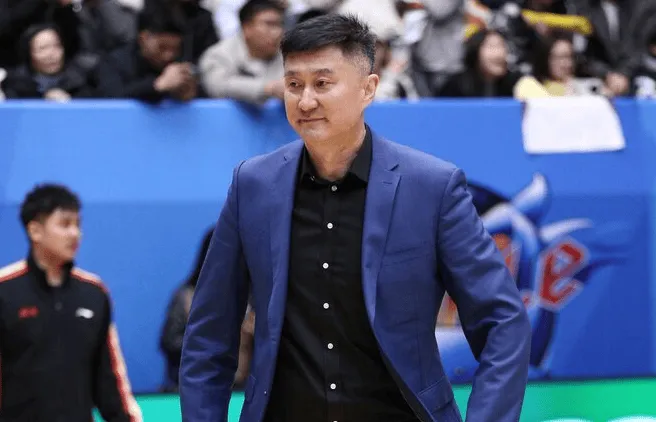 杜锋：钟诚这两年把吉林带的不错，来到客场打比赛都很困难