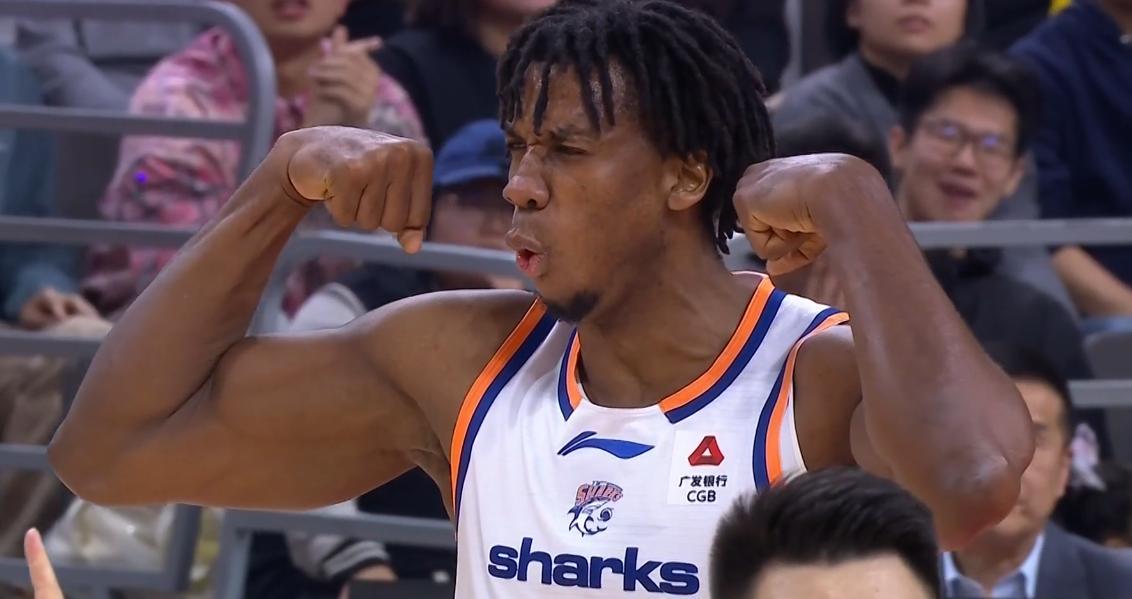 开云体育官网-2连败广东再传4坏消息！新添2员伤兵，一夜3人离队，CBA杯更难了